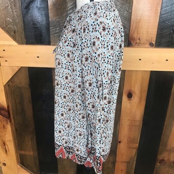 Lucky Brand peasant style top with tie front - Picture 9 of 11